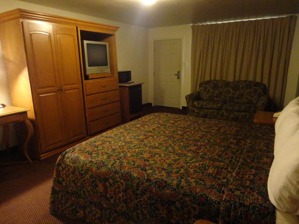 Garden Inn And Suites Silsbee Exteriör bild