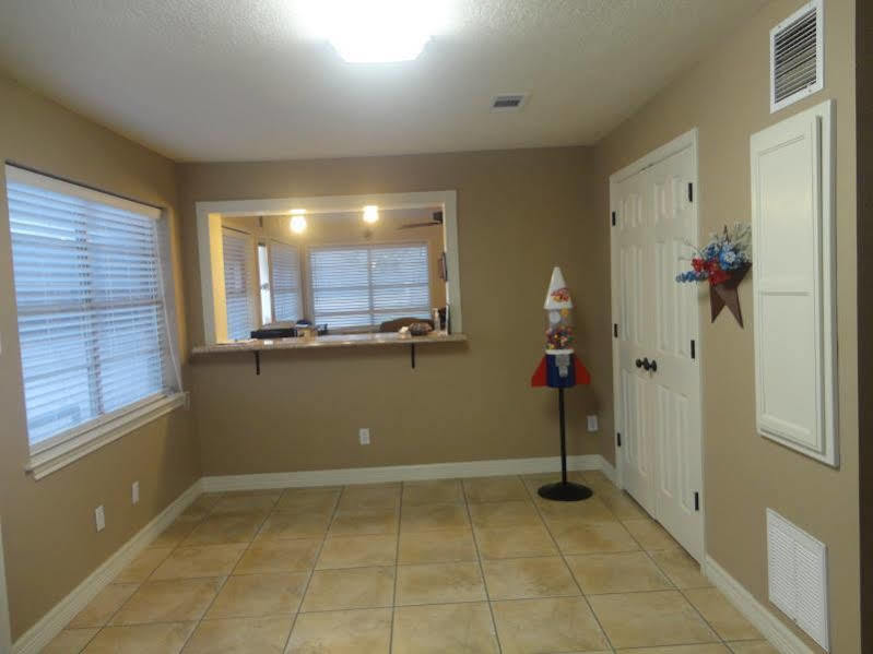 Garden Inn And Suites Silsbee Exteriör bild