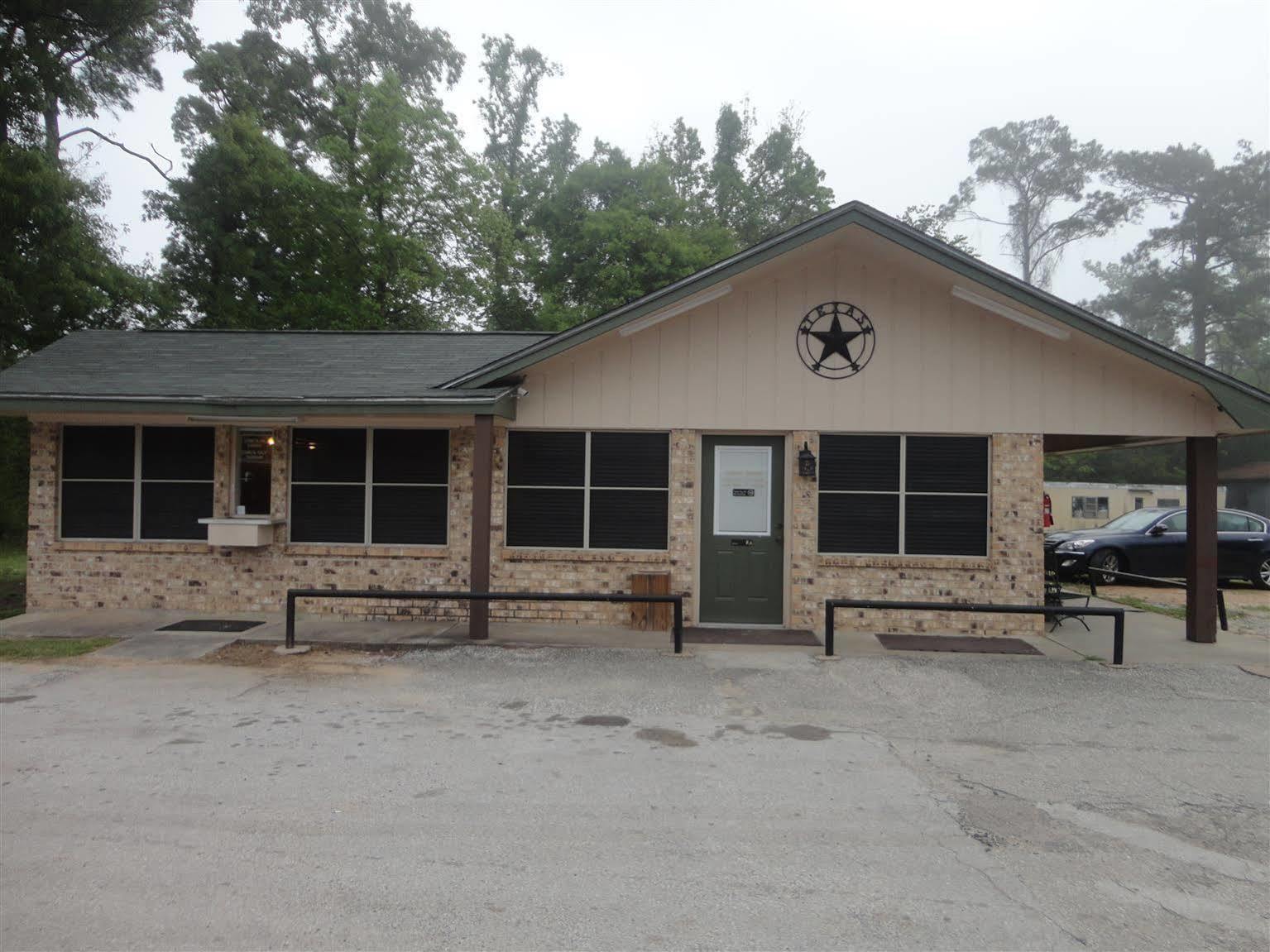 Garden Inn And Suites Silsbee Exteriör bild